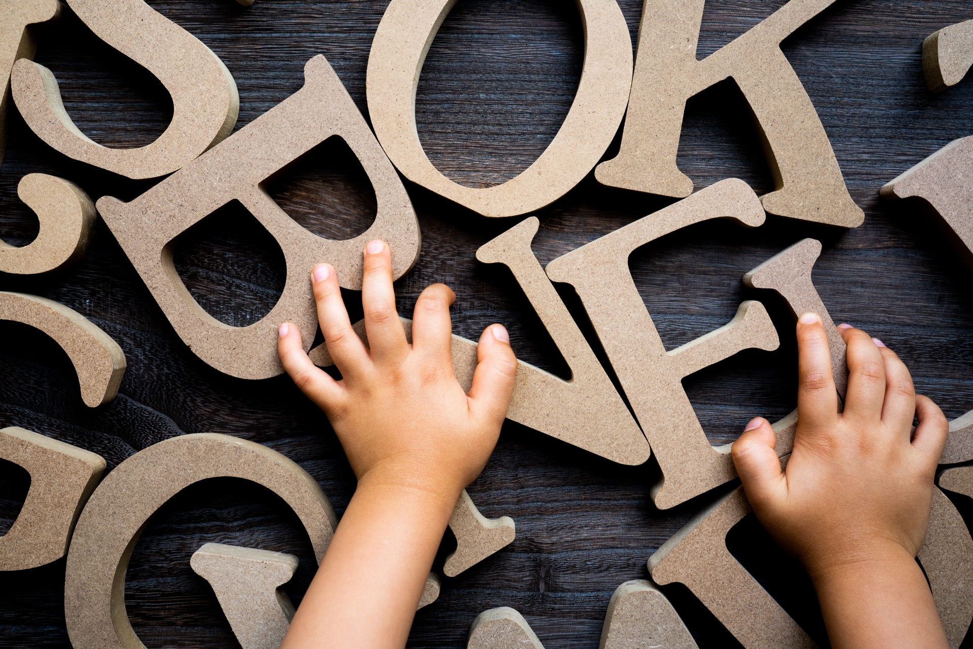 幼児教育で英語は何歳からやるべきか