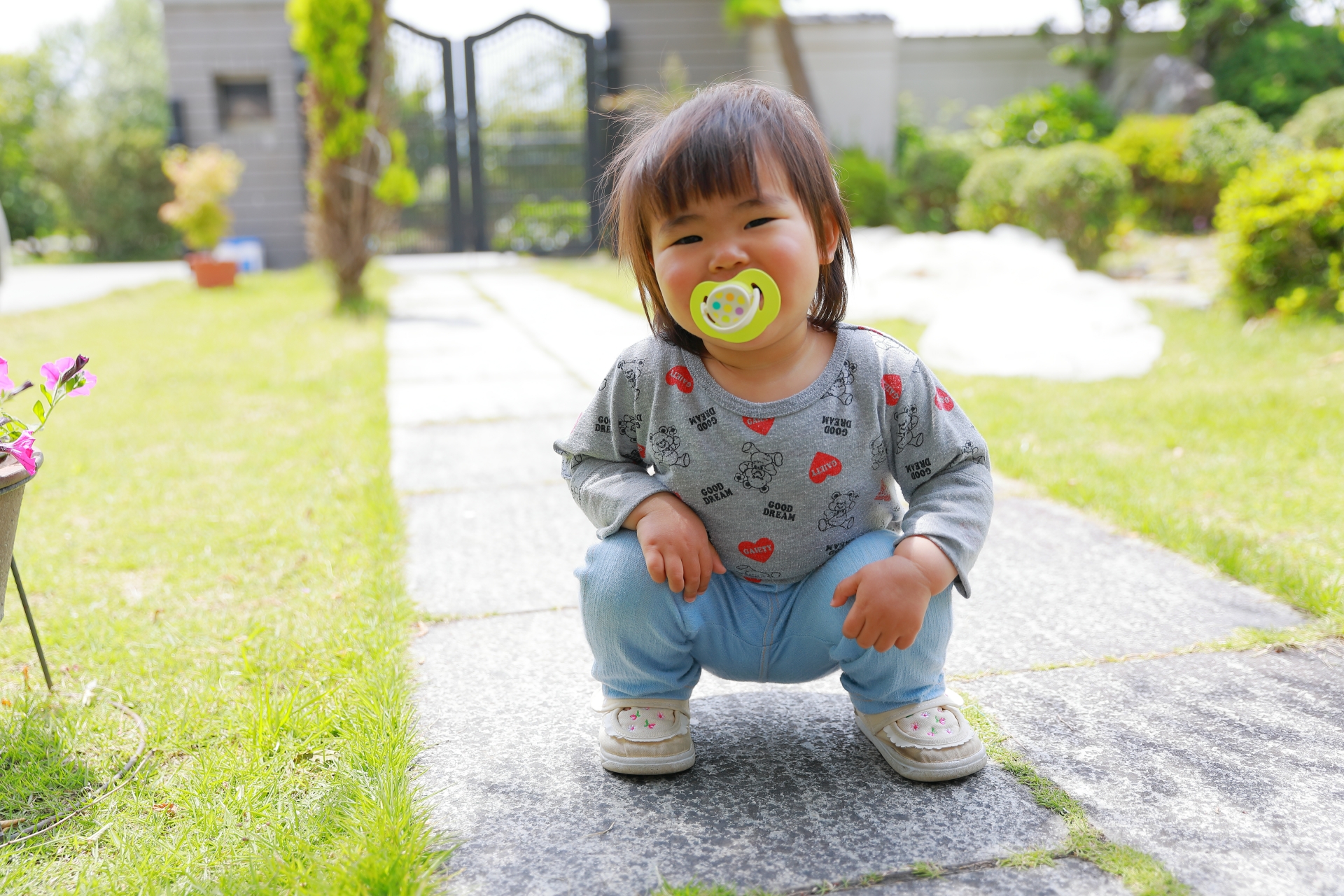 「おしゃぶり」はいつからいつまで